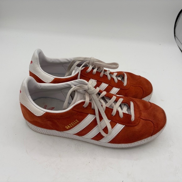 Adidas Gazelle Lifestyle Shoes (Preloved Red/Cloud White/Cloud White) size 5.5 Y - Picture 3 of 7